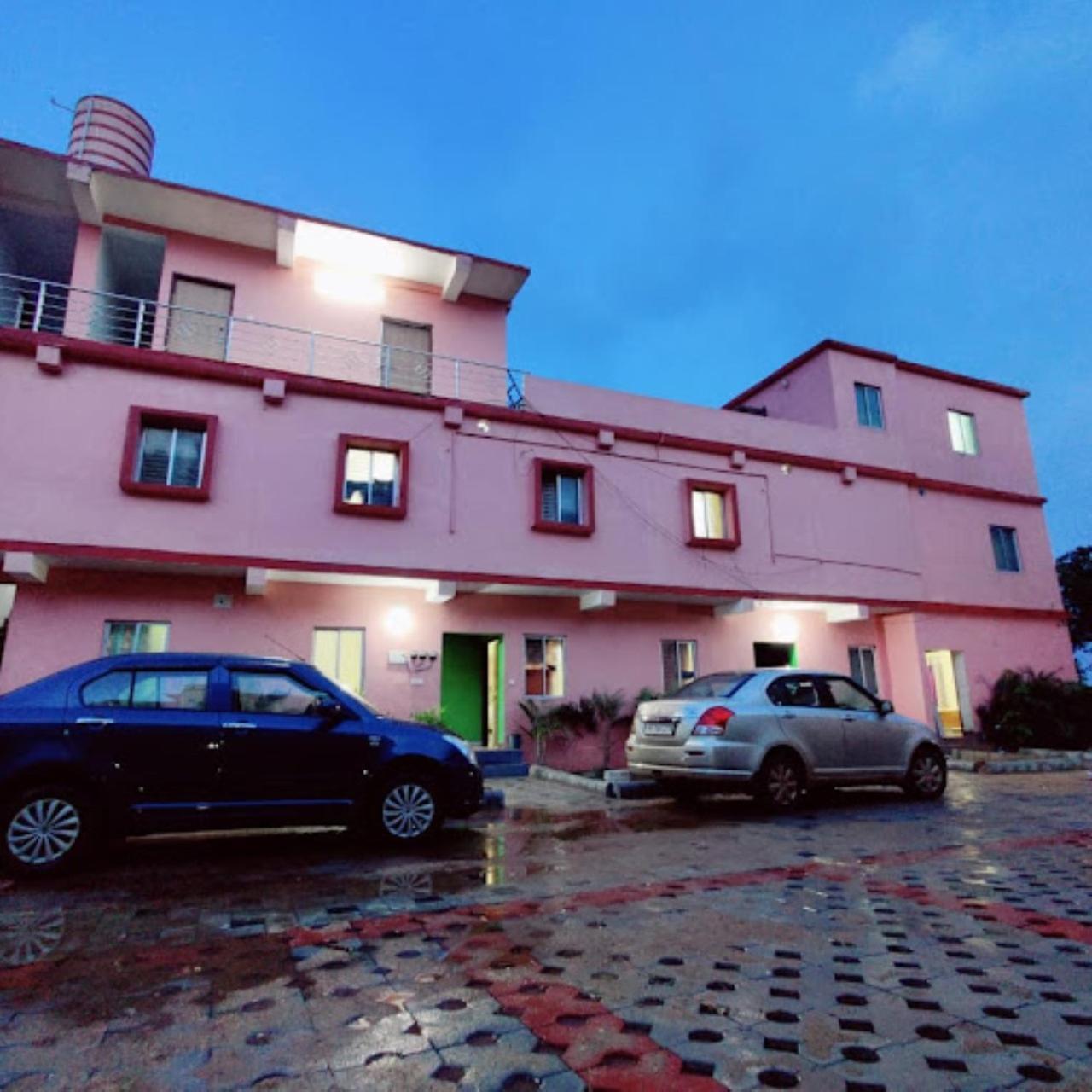 Отель Aiims Nagar Rest House Бхубанешвара Экстерьер фото