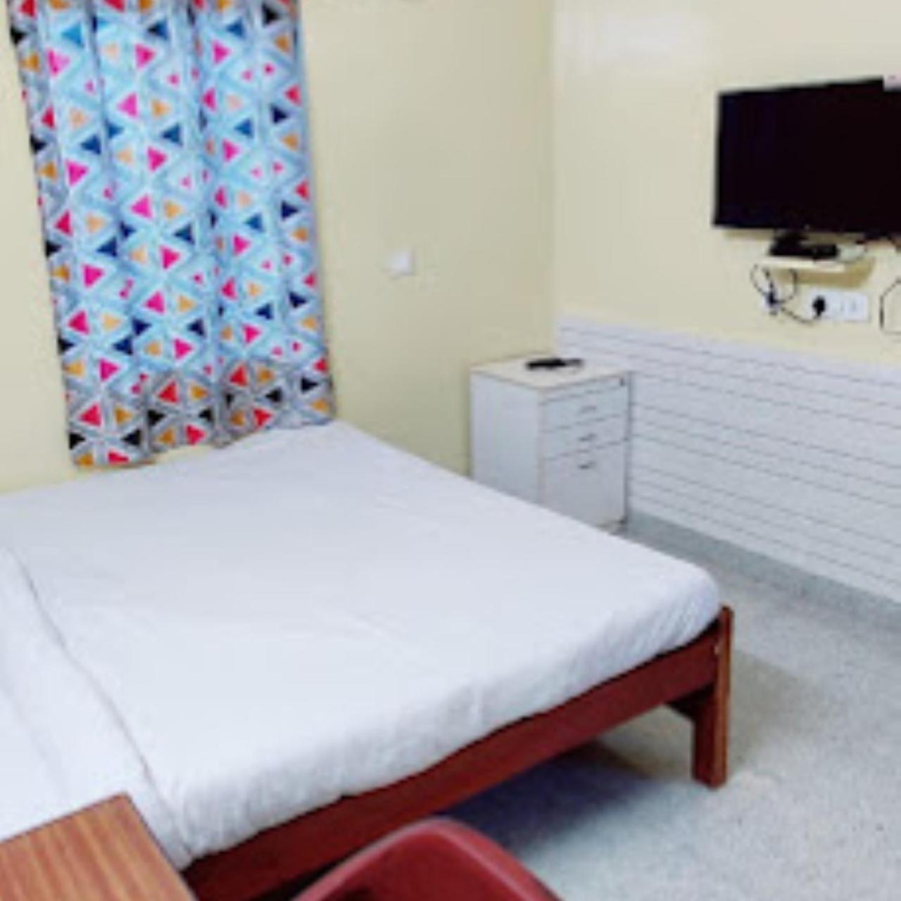 Отель Aiims Nagar Rest House Бхубанешвара Экстерьер фото